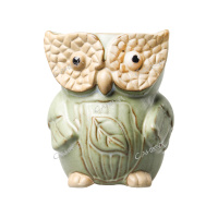 Настольное кашпо из керамики Сова бежево-зеленое 10,5x13x8,5 см
