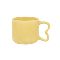 Кружка керамическая с ручкой-сердцем 350 мл