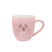 Кружка керамическая с сердцем розовая 380 мл